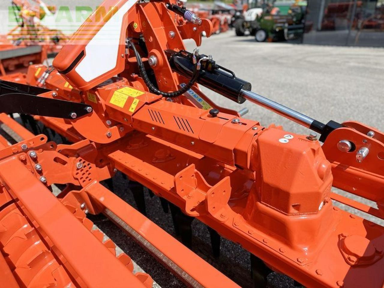 Maschio falco super 5000 kreiselegge klappbar - Rastras: foto 5 Maschio falco super 5000 kreiselegge klappbar - Rastras: foto 5