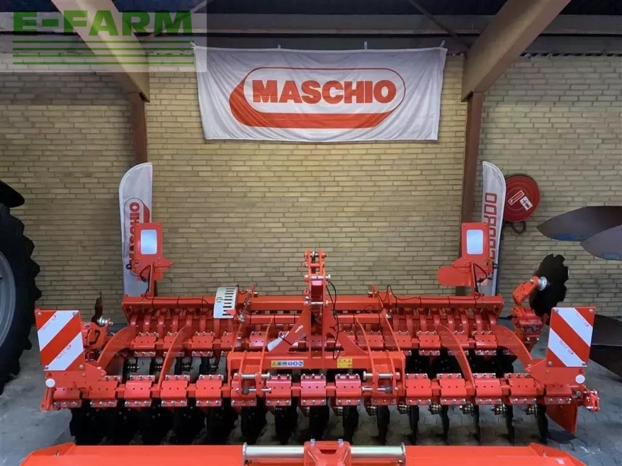 Maschio veloce 4 mtr veloce m/ u-ringsvalse ø560mm tilbud - Equipo para trabajo del suelo: foto 5 Maschio veloce 4 mtr veloce m/ u-ringsvalse ø560mm tilbud - Equipo para trabajo del suelo: foto 5