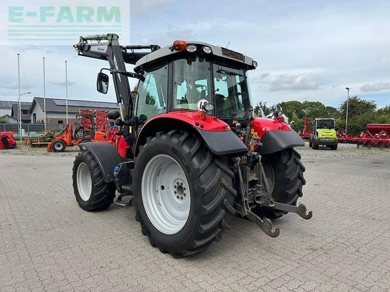 Massey Ferguson 5613 dyna-6 - Tractor: foto 5 Massey Ferguson 5613 dyna-6 - Tractor: foto 5