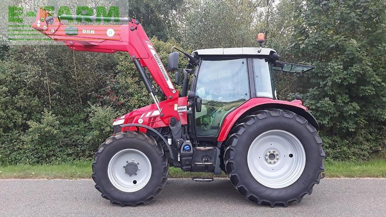 Massey Ferguson 5713 sl - Tractor: foto 2 Massey Ferguson 5713 sl - Tractor: foto 2