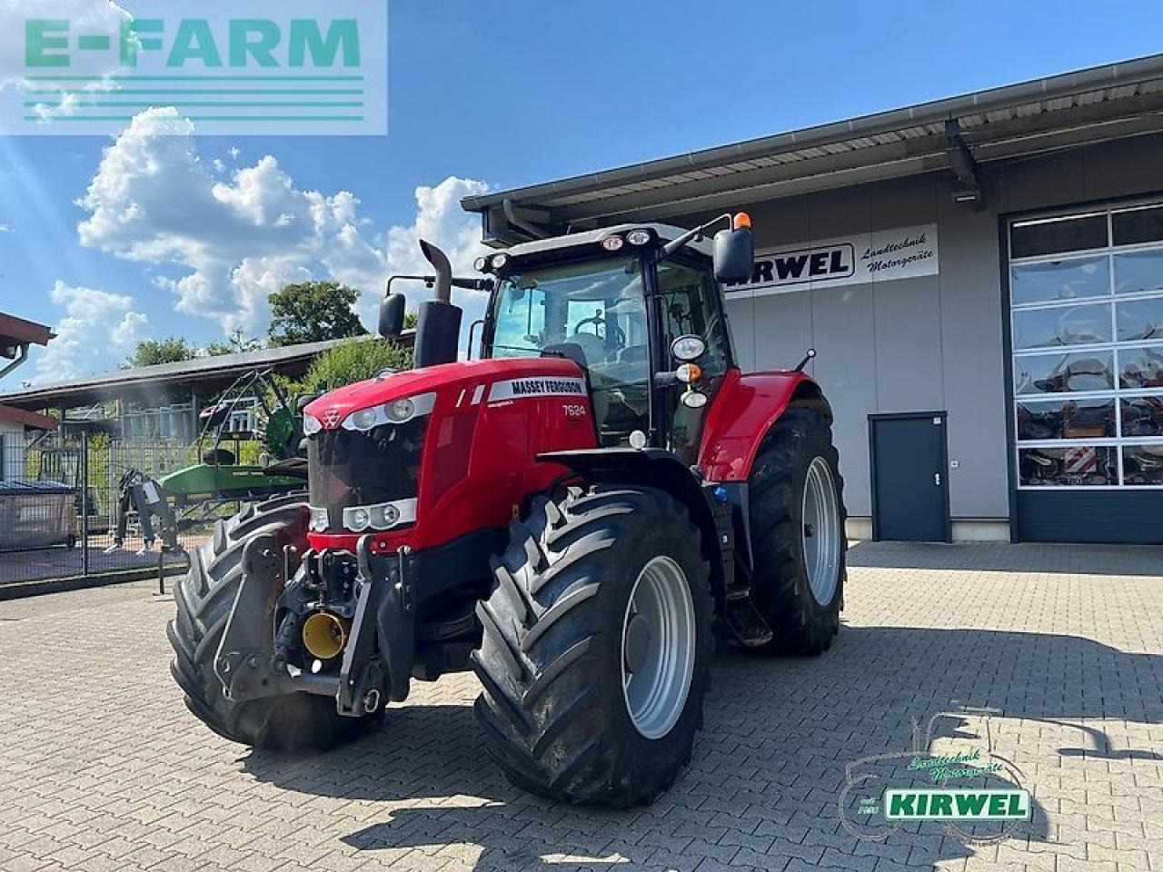 Massey Ferguson 7624 dynavt - Tractor: foto 2 Massey Ferguson 7624 dynavt - Tractor: foto 2