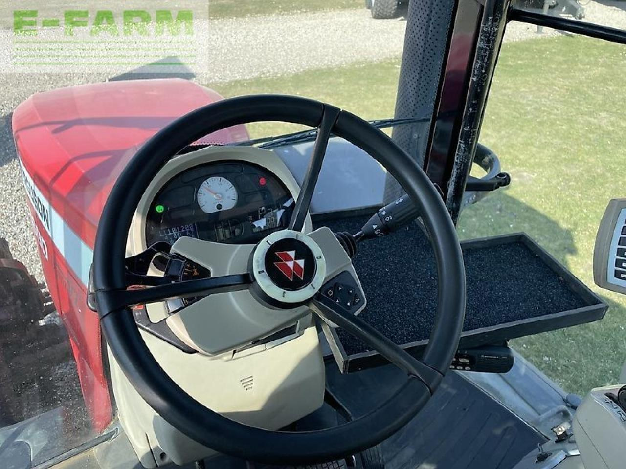 Massey Ferguson 8690 - Tractor: foto 3 Massey Ferguson 8690 - Tractor: foto 3