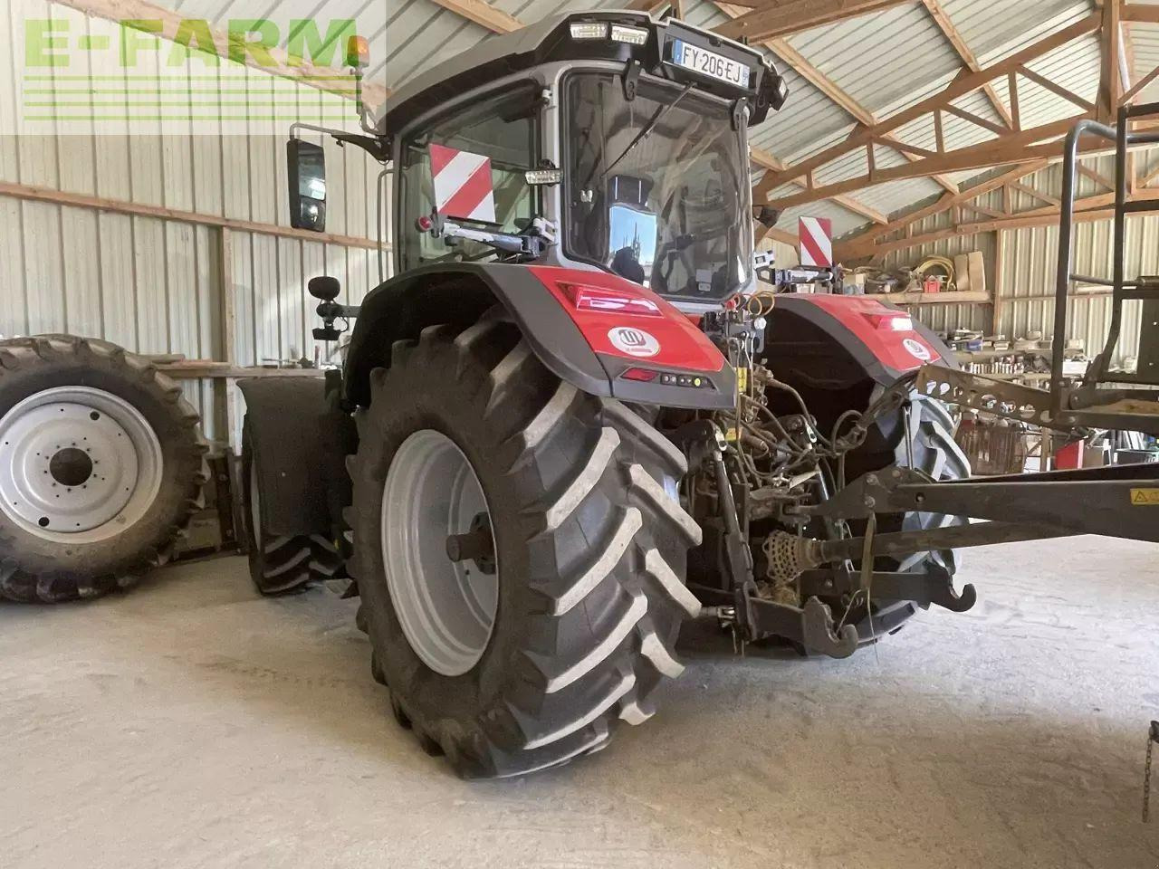 Massey Ferguson 8s.205 d7 - Tractor: foto 5 Massey Ferguson 8s.205 d7 - Tractor: foto 5