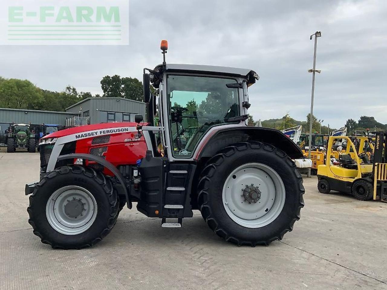 Massey Ferguson 8s.225 dyna e power tractor (st24558) - Tractor: foto 5 Massey Ferguson 8s.225 dyna e power tractor (st24558) - Tractor: foto 5