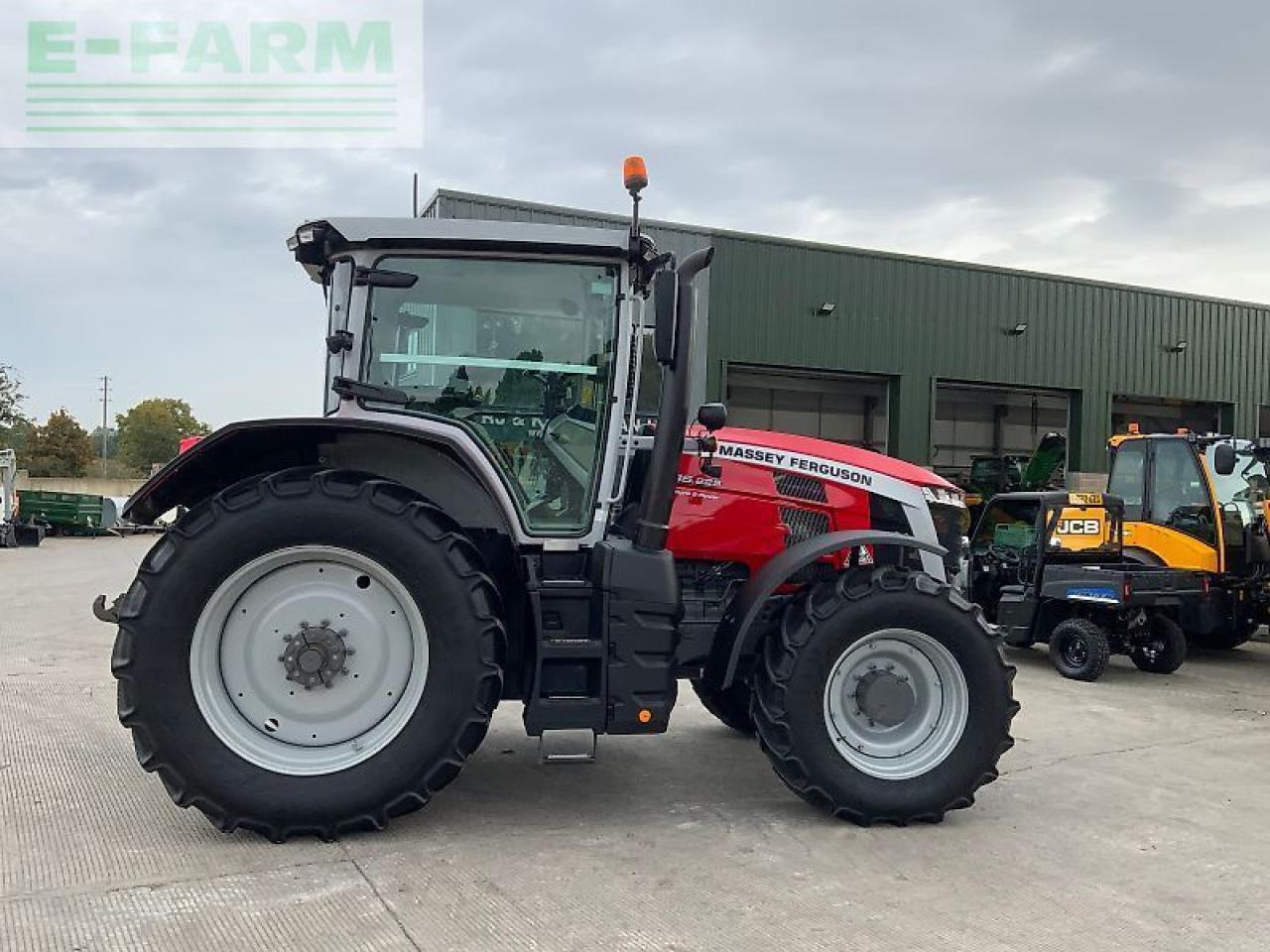 Massey Ferguson 8s.225 dyna e power tractor (st24558) - Tractor: foto 1 Massey Ferguson 8s.225 dyna e power tractor (st24558) - Tractor: foto 1
