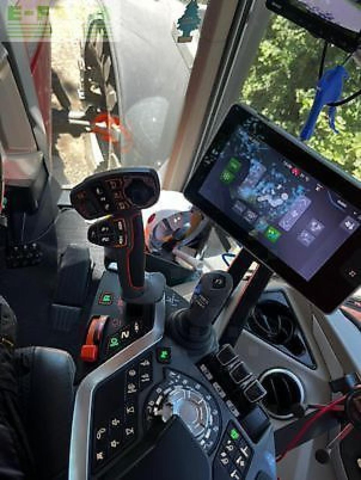 Massey Ferguson 8s 285 - Tractor: foto 2 Massey Ferguson 8s 285 - Tractor: foto 2