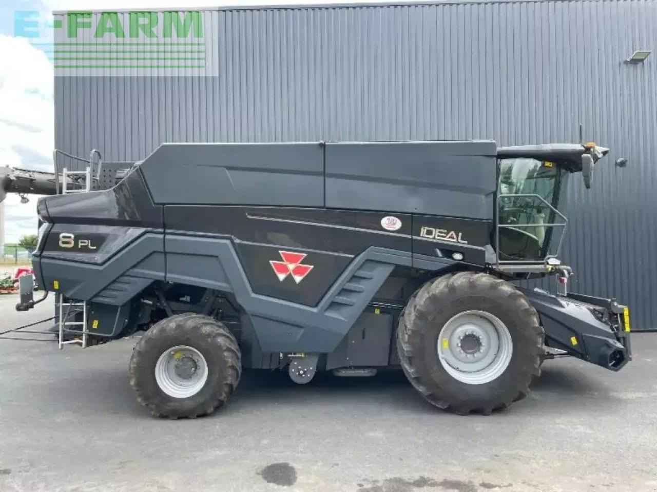 Massey Ferguson ideal 8 pl - Cosechadora de granos: foto 3 Massey Ferguson ideal 8 pl - Cosechadora de granos: foto 3