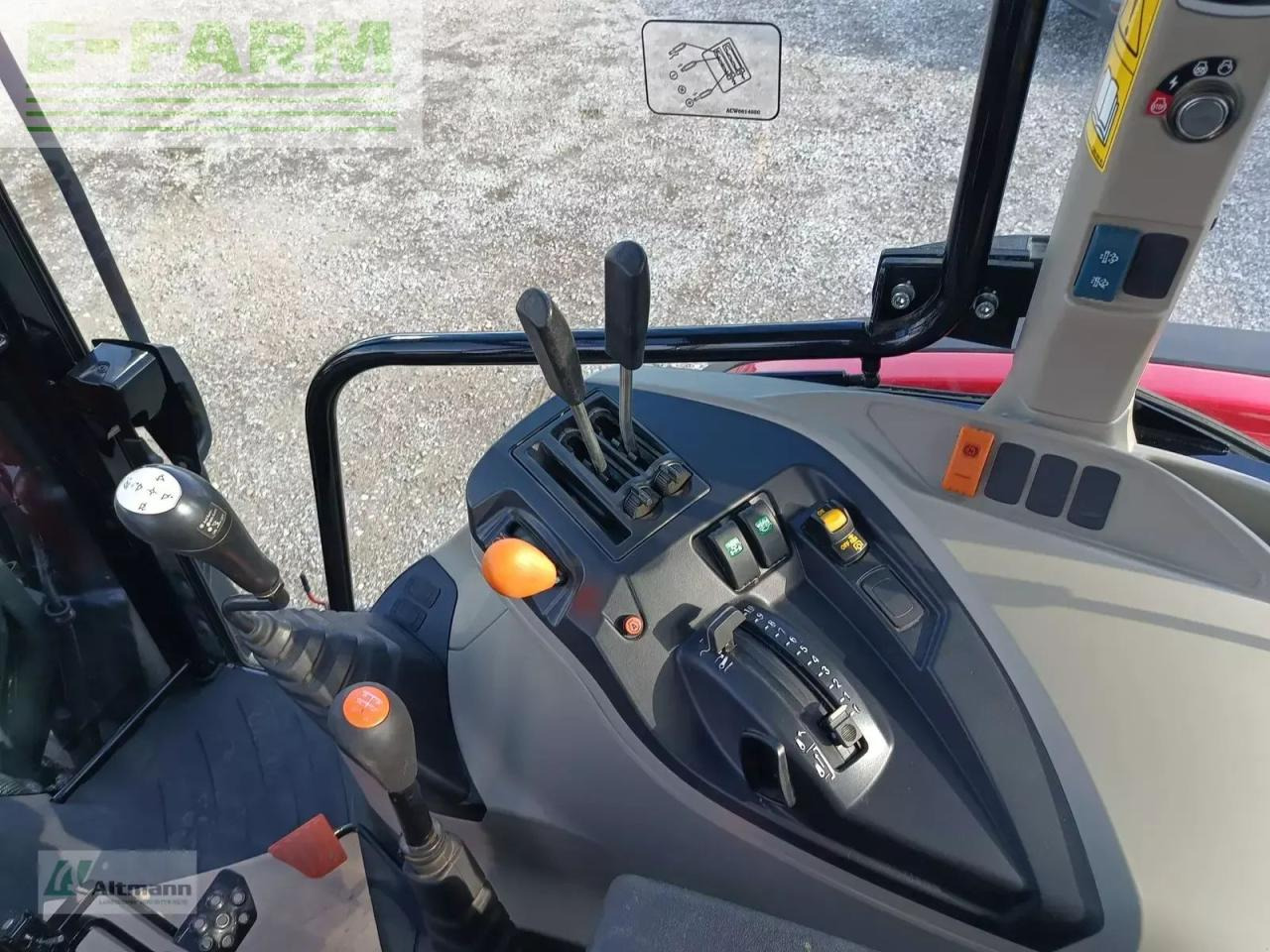 Tractor Massey Ferguson mf 4708 m kabine: foto 8 Tractor Massey Ferguson mf 4708 m kabine: foto 8