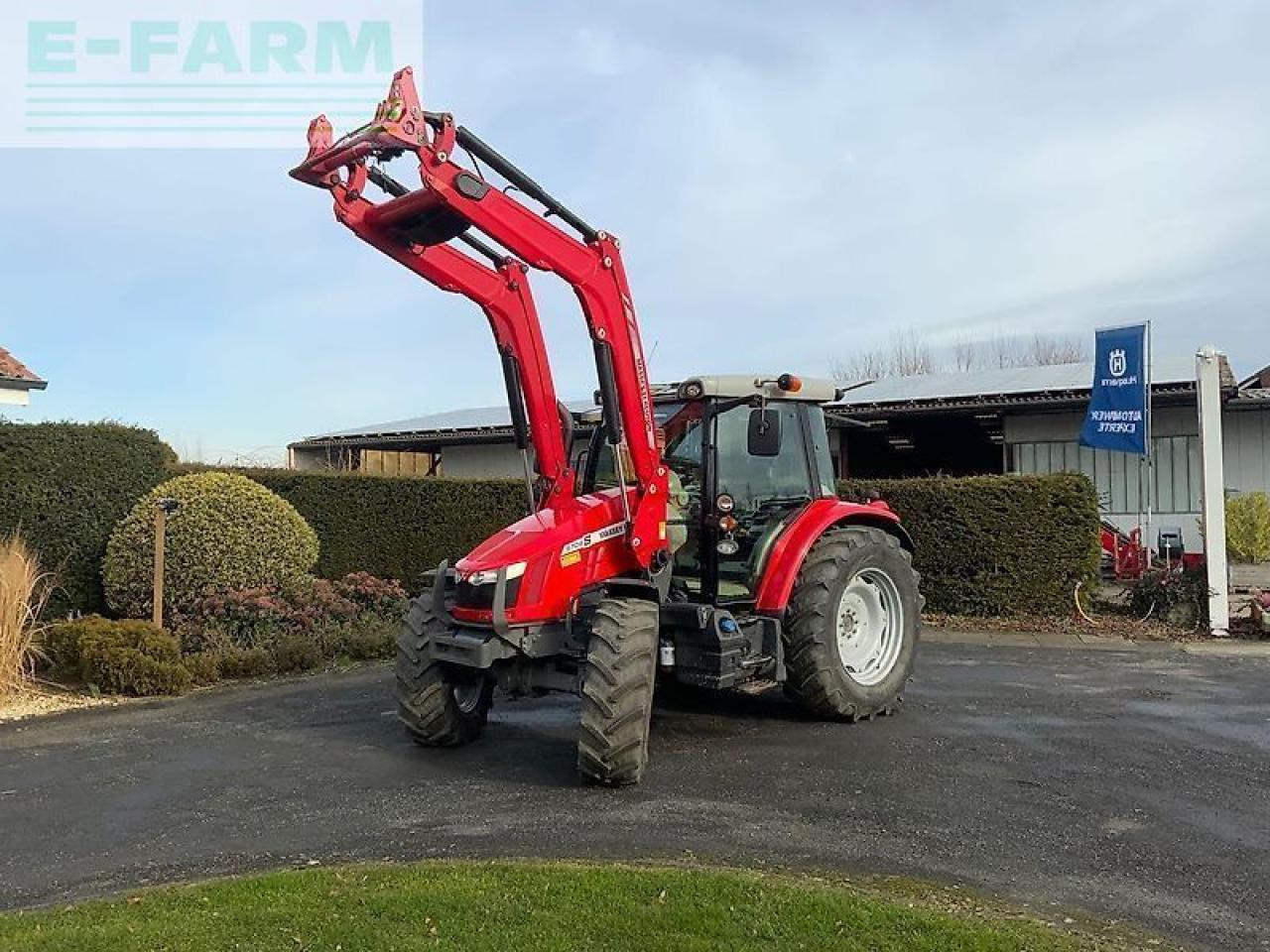 Massey Ferguson mf 5709 s - Tractor: foto 1 Massey Ferguson mf 5709 s - Tractor: foto 1
