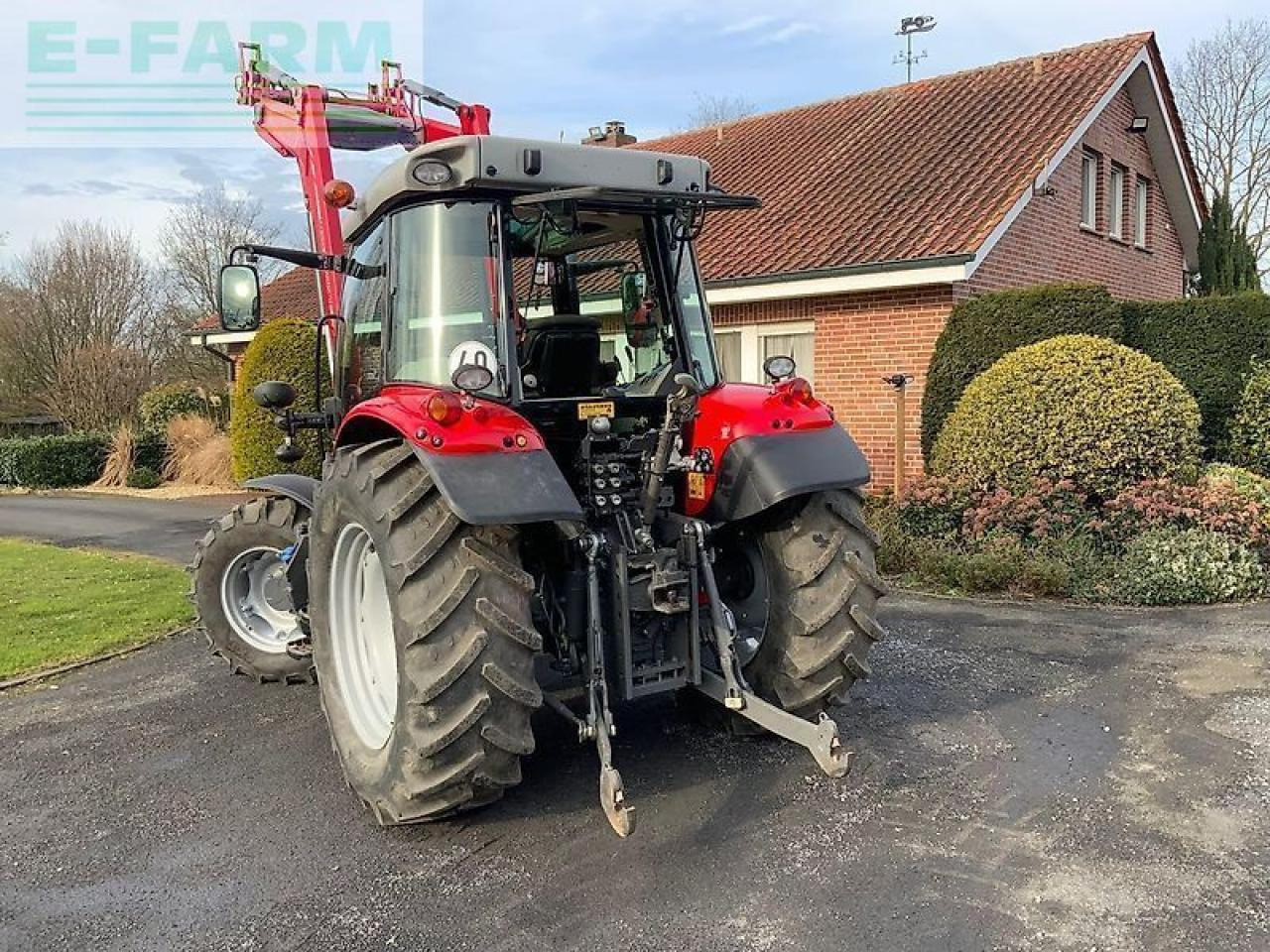 Massey Ferguson mf 5709 s - Tractor: foto 2 Massey Ferguson mf 5709 s - Tractor: foto 2