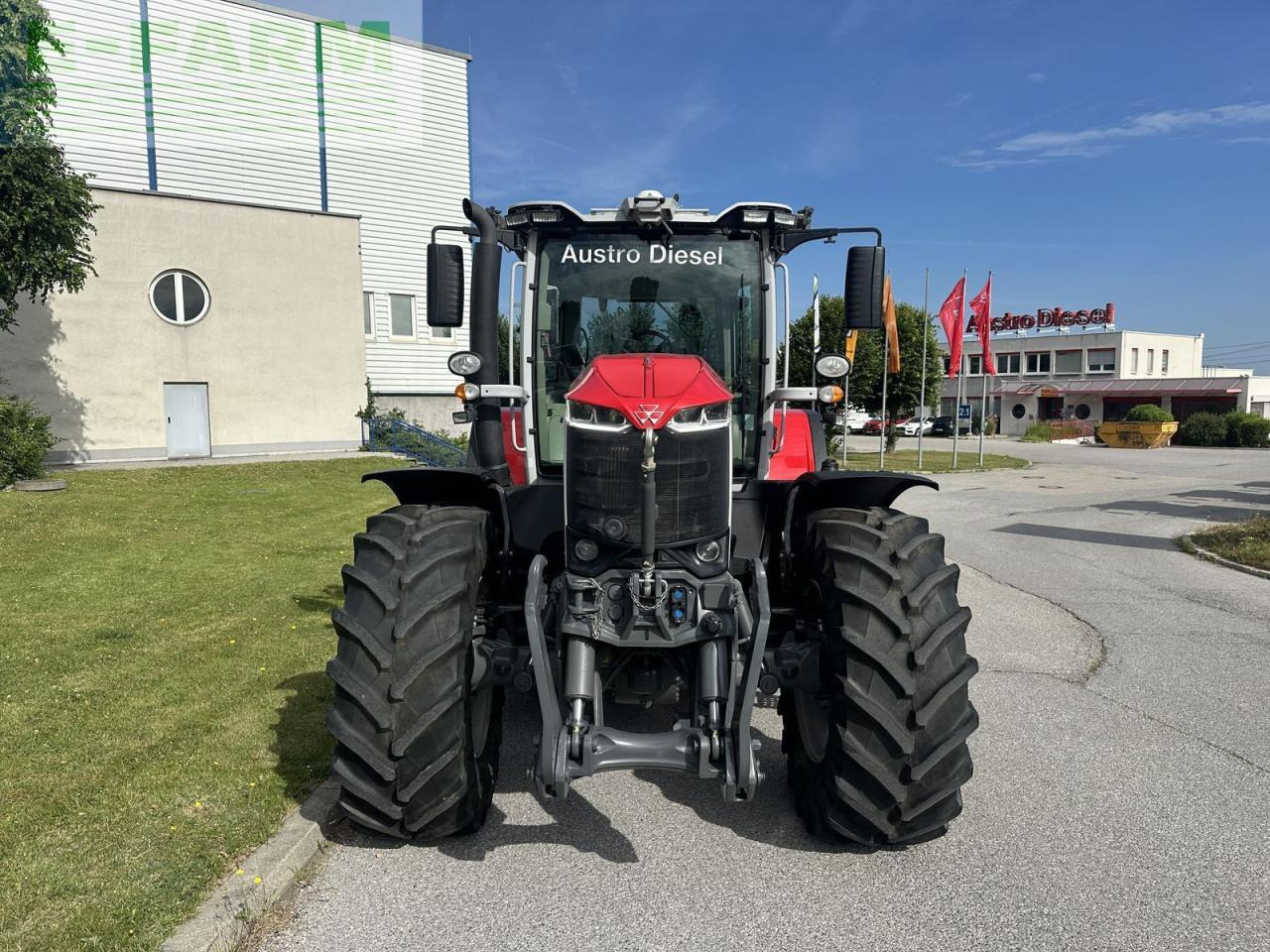 Tractor Massey Ferguson mf 8s.205: foto 11