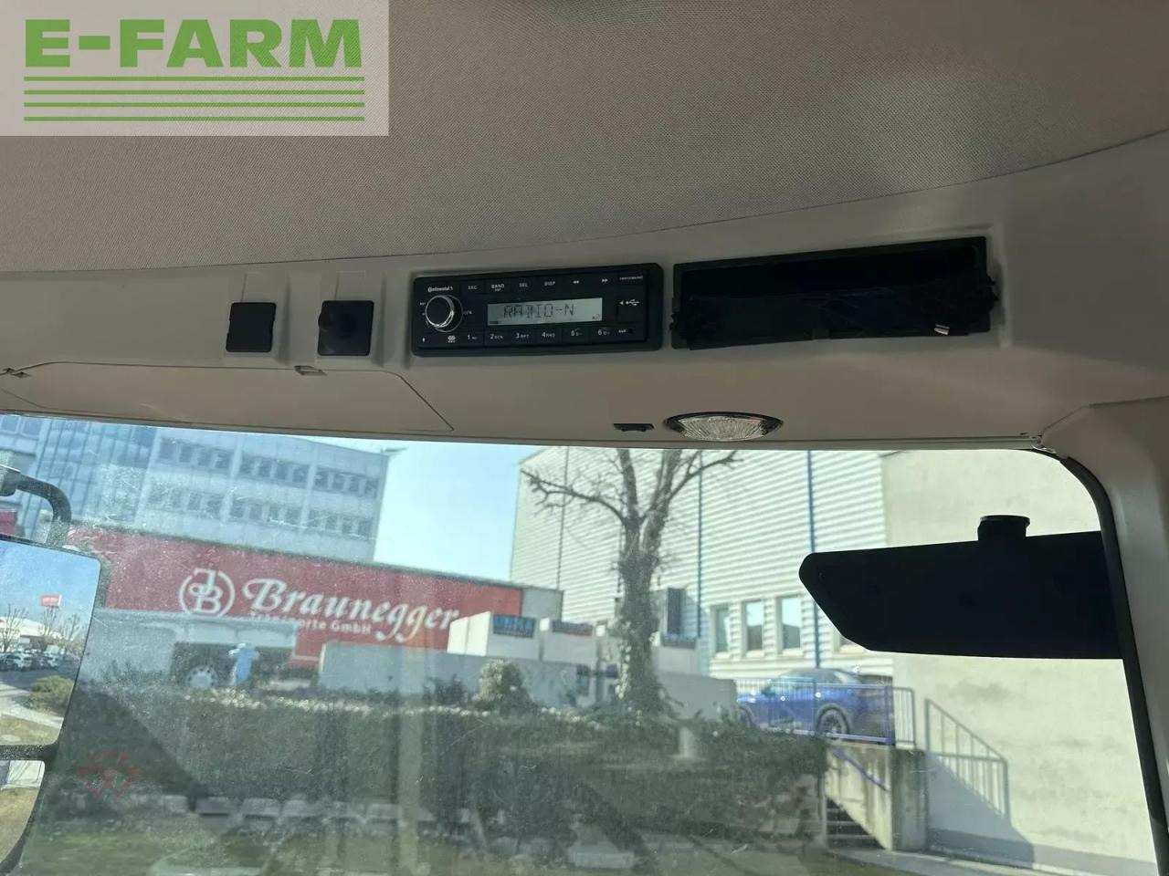 Massey Ferguson mf 8s.265 - Tractor: foto 2 Massey Ferguson mf 8s.265 - Tractor: foto 2