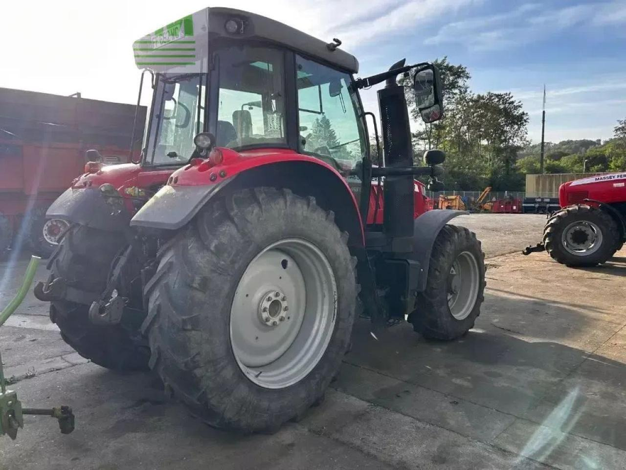 Massey Ferguson mf6713s new - Tractor: foto 3 Massey Ferguson mf6713s new - Tractor: foto 3
