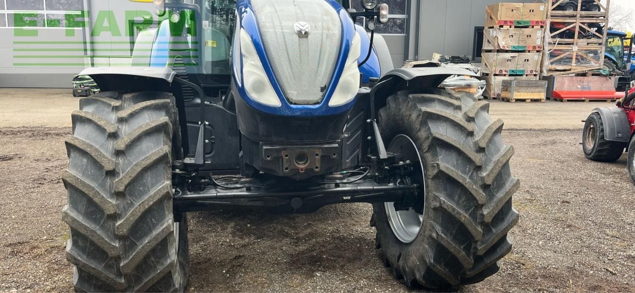 New Holland T6.180 SideWinder II SideWinder II - Tractor: foto 3 New Holland T6.180 SideWinder II SideWinder II - Tractor: foto 3