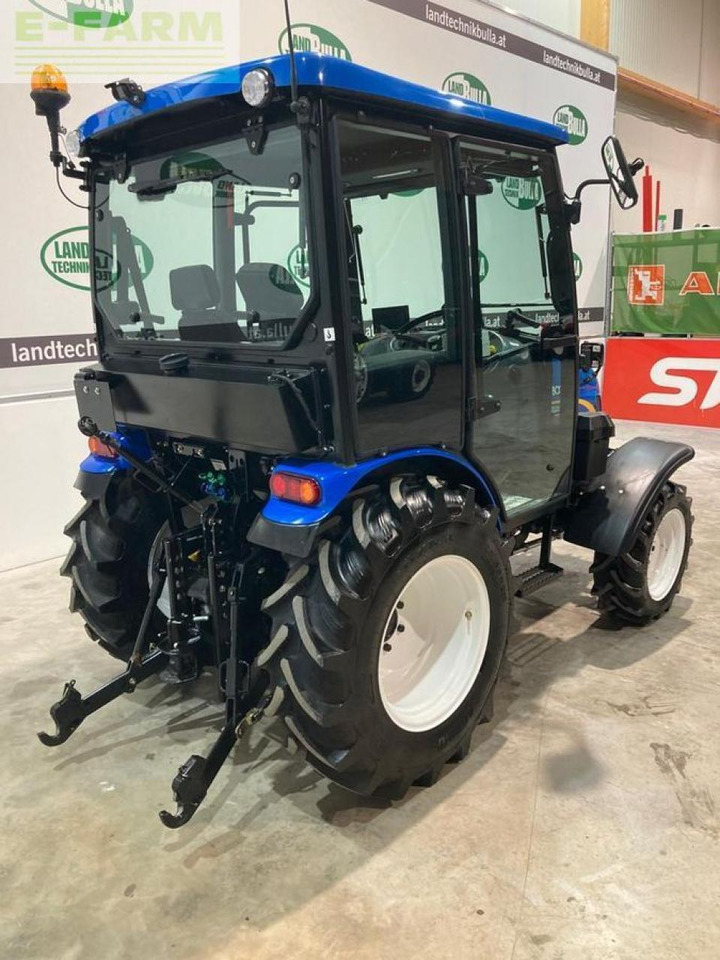 New Holland boomer 50 - Tractor: foto 3 New Holland boomer 50 - Tractor: foto 3