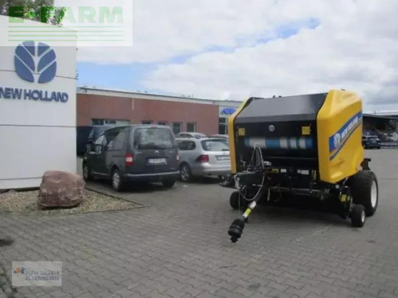 New Holland br 150 utility - Empacadora de pacas cuadradas: foto 2 New Holland br 150 utility - Empacadora de pacas cuadradas: foto 2
