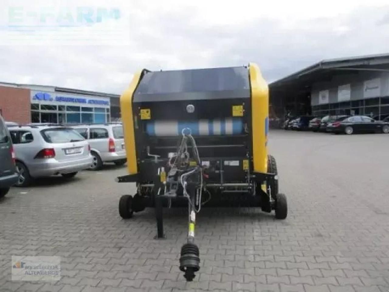 New Holland br 150 utility - Empacadora de pacas cuadradas: foto 3 New Holland br 150 utility - Empacadora de pacas cuadradas: foto 3