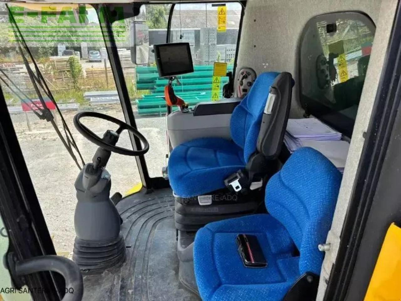 New Holland cr 8070 - Cosechadora de granos: foto 4 New Holland cr 8070 - Cosechadora de granos: foto 4