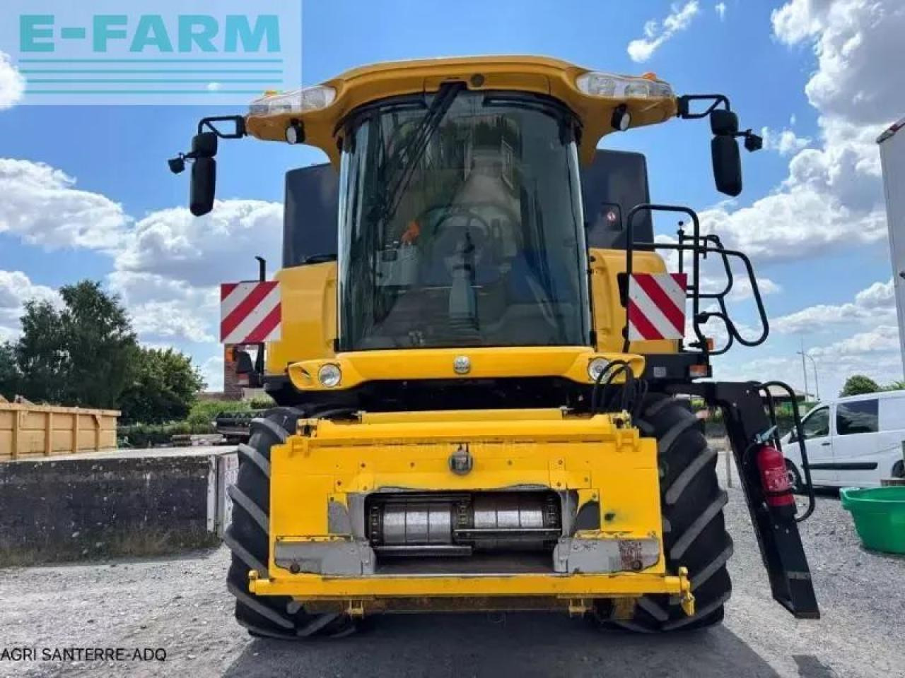 New Holland cr 8070 - Cosechadora de granos: foto 2 New Holland cr 8070 - Cosechadora de granos: foto 2