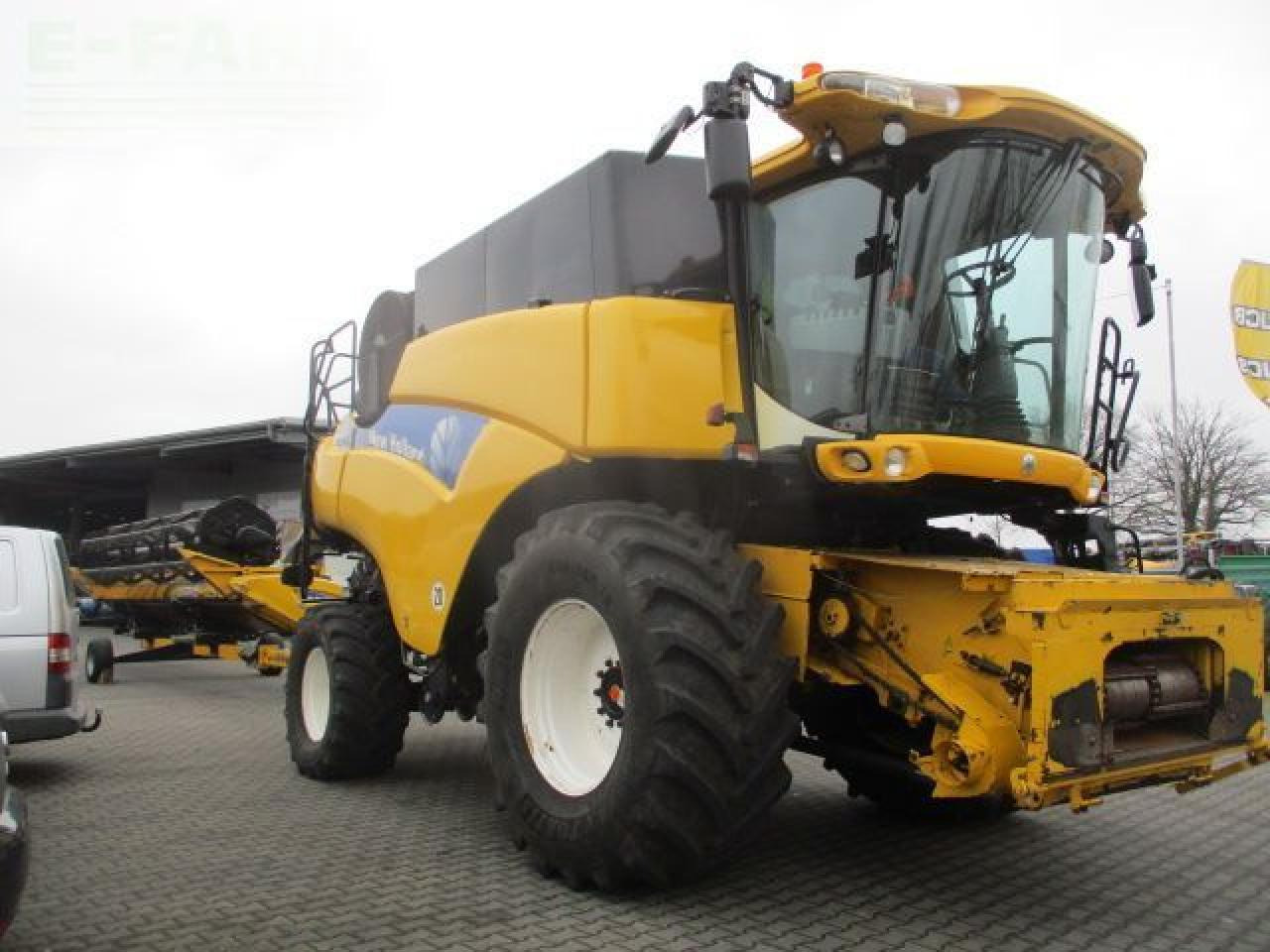 New Holland cr 9060 / cr9060 - Cosechadora de granos: foto 3 New Holland cr 9060 / cr9060 - Cosechadora de granos: foto 3