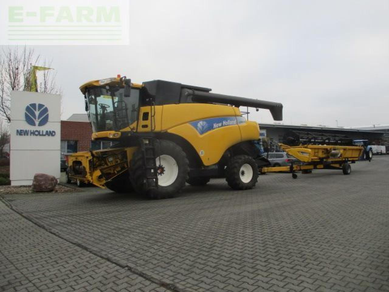 New Holland cr 9060 / cr9060 - Cosechadora de granos: foto 1 New Holland cr 9060 / cr9060 - Cosechadora de granos: foto 1