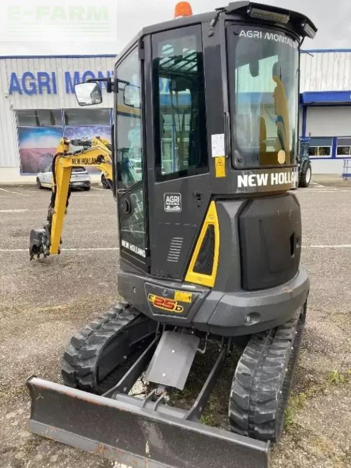 New Holland e 25 d - Miniexcavadora: foto 4 New Holland e 25 d - Miniexcavadora: foto 4