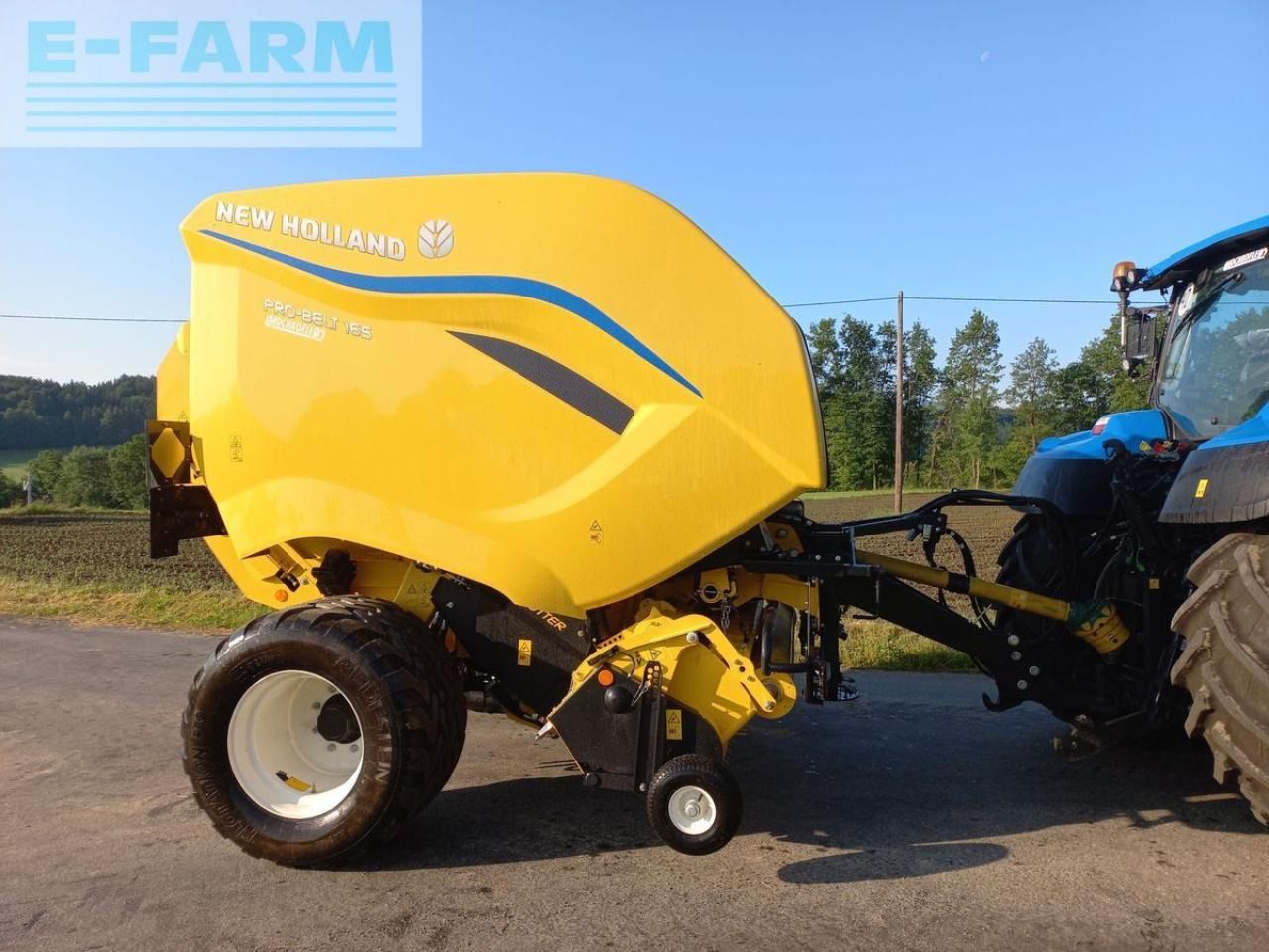New Holland pro belt 165 - Empacadora de pacas cuadradas: foto 2 New Holland pro belt 165 - Empacadora de pacas cuadradas: foto 2