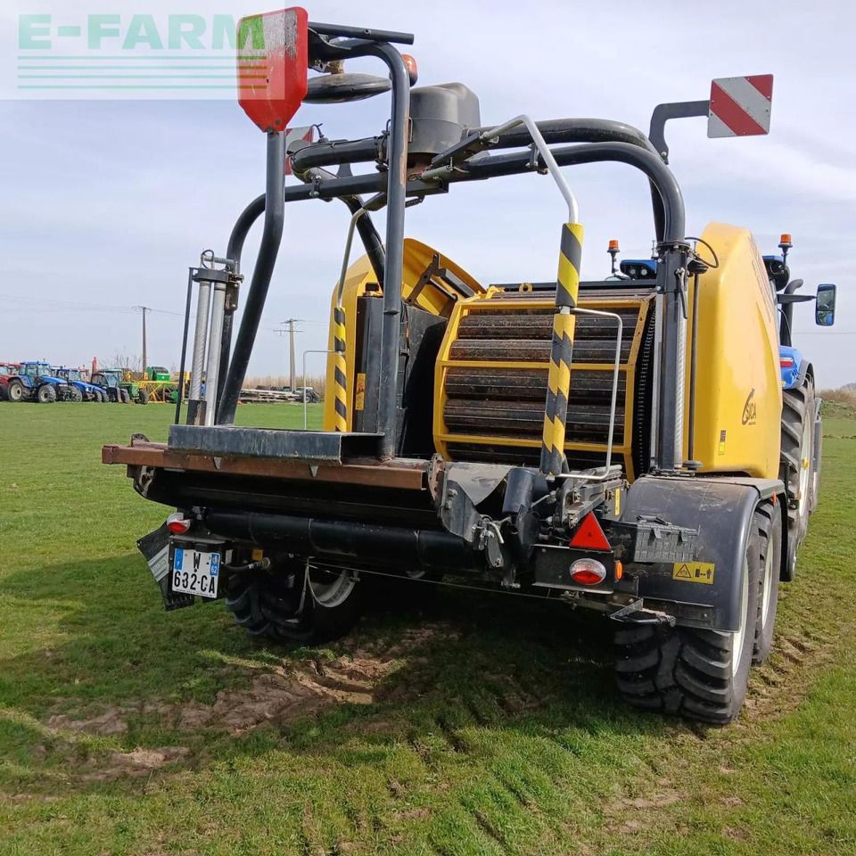 New Holland roll-baler 125 - Empacadora de pacas cuadradas: foto 3 New Holland roll-baler 125 - Empacadora de pacas cuadradas: foto 3