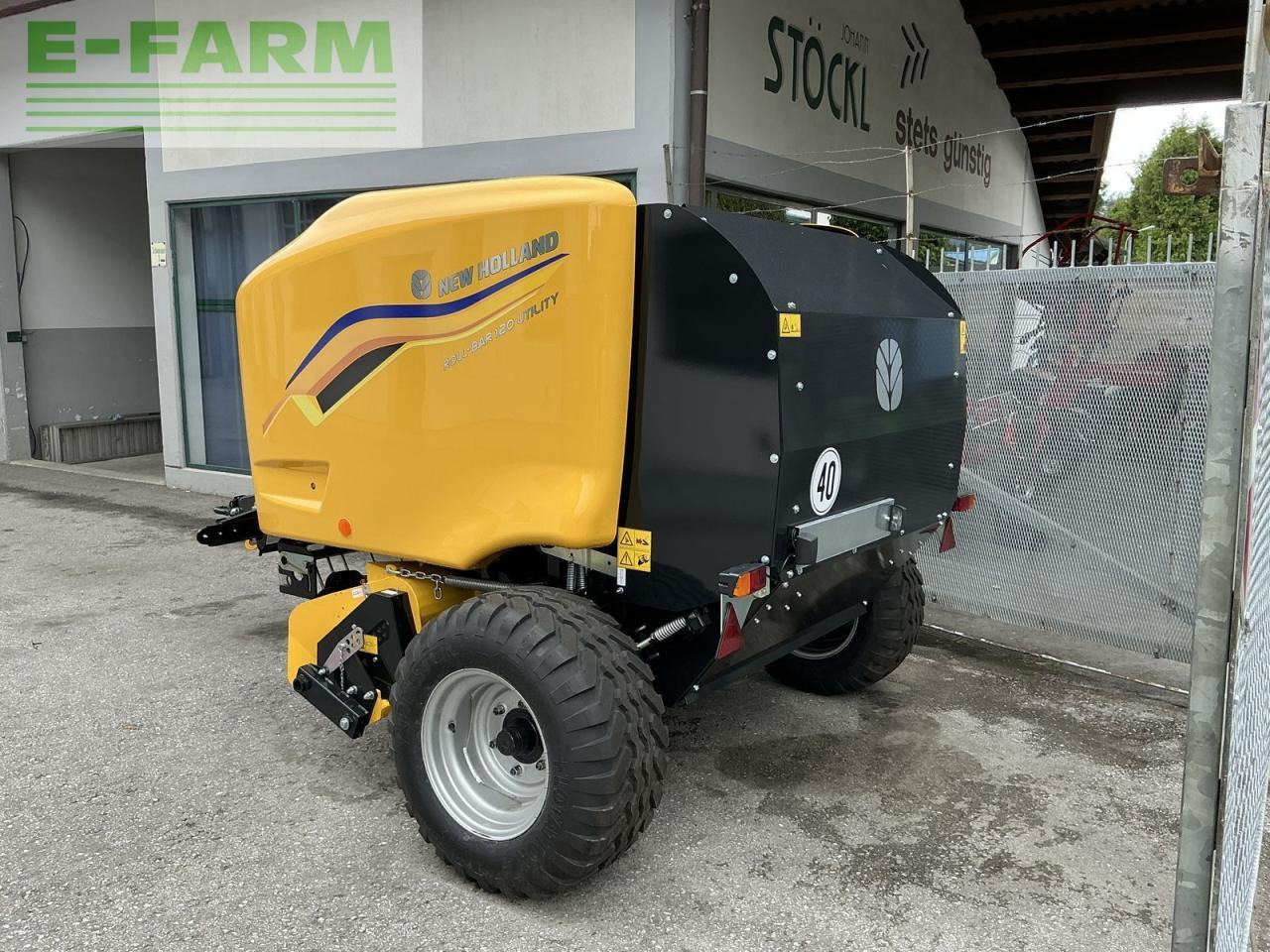 New Holland roll-bar 120 utility - Empacadora de pacas cuadradas: foto 3 New Holland roll-bar 120 utility - Empacadora de pacas cuadradas: foto 3