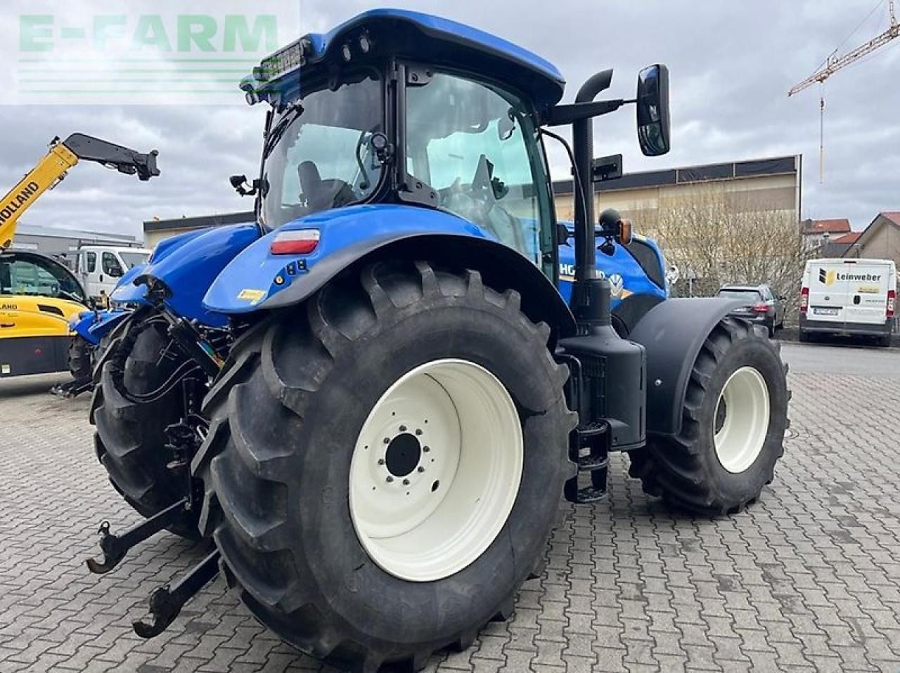 New Holland t 7.210 pc - Tractor: foto 4 New Holland t 7.210 pc - Tractor: foto 4