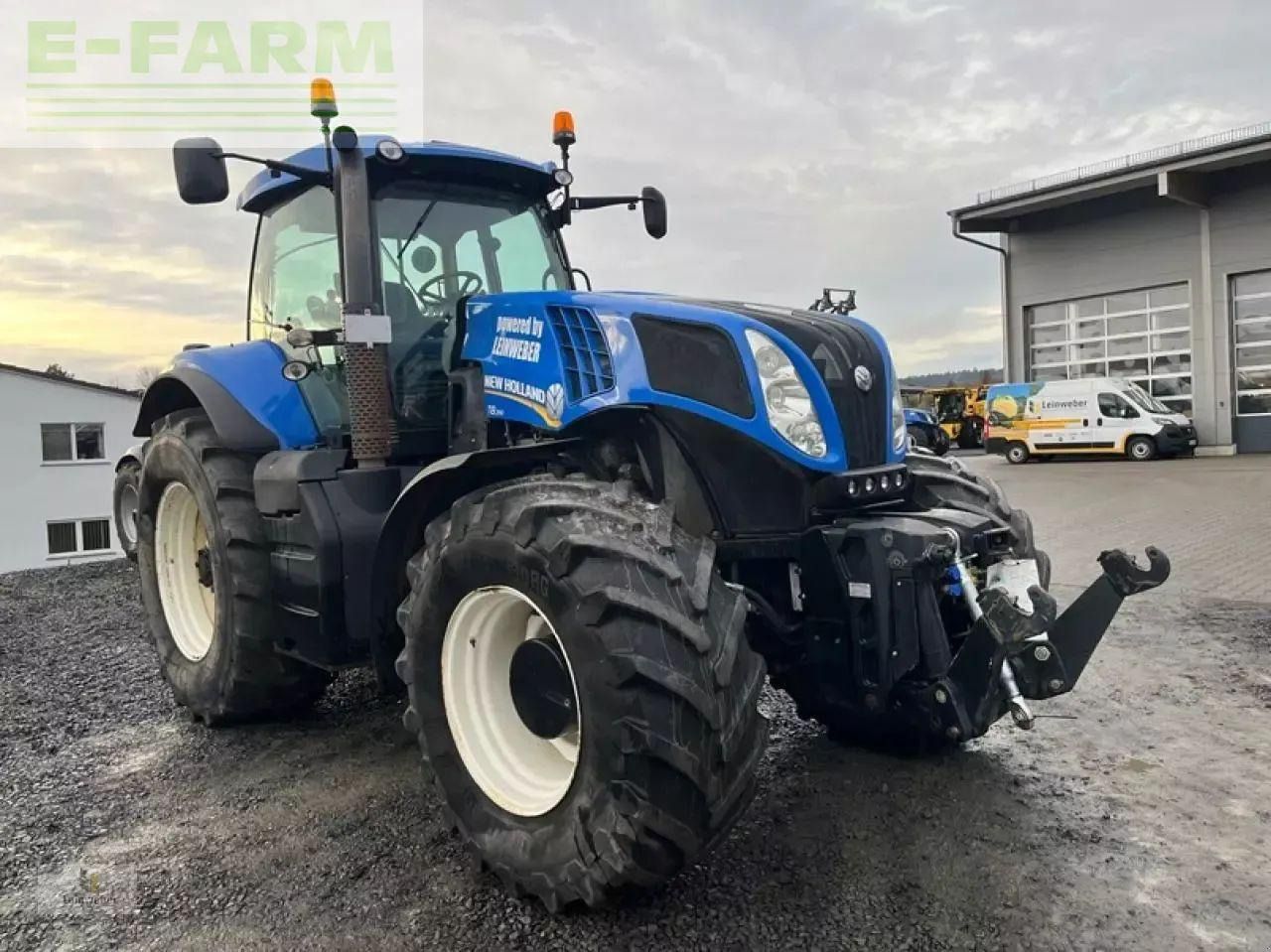 New Holland t 8.390 - Tractor: foto 1 New Holland t 8.390 - Tractor: foto 1