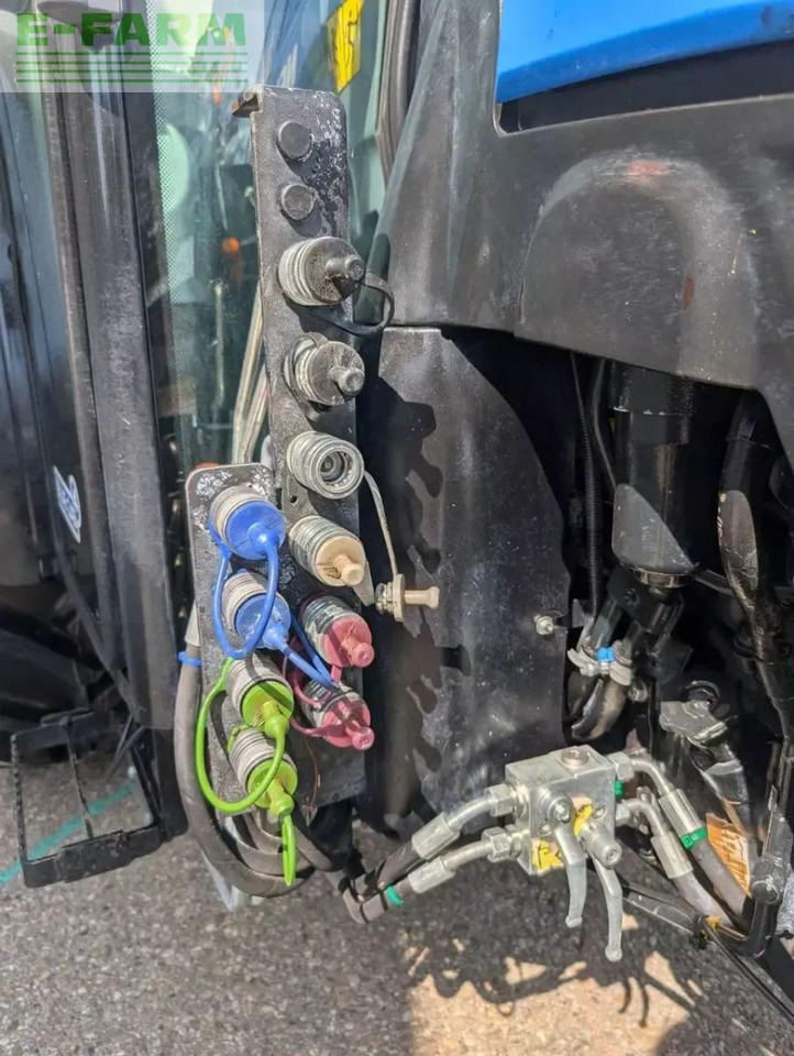 Tractor New Holland t4.90 f F: foto 25