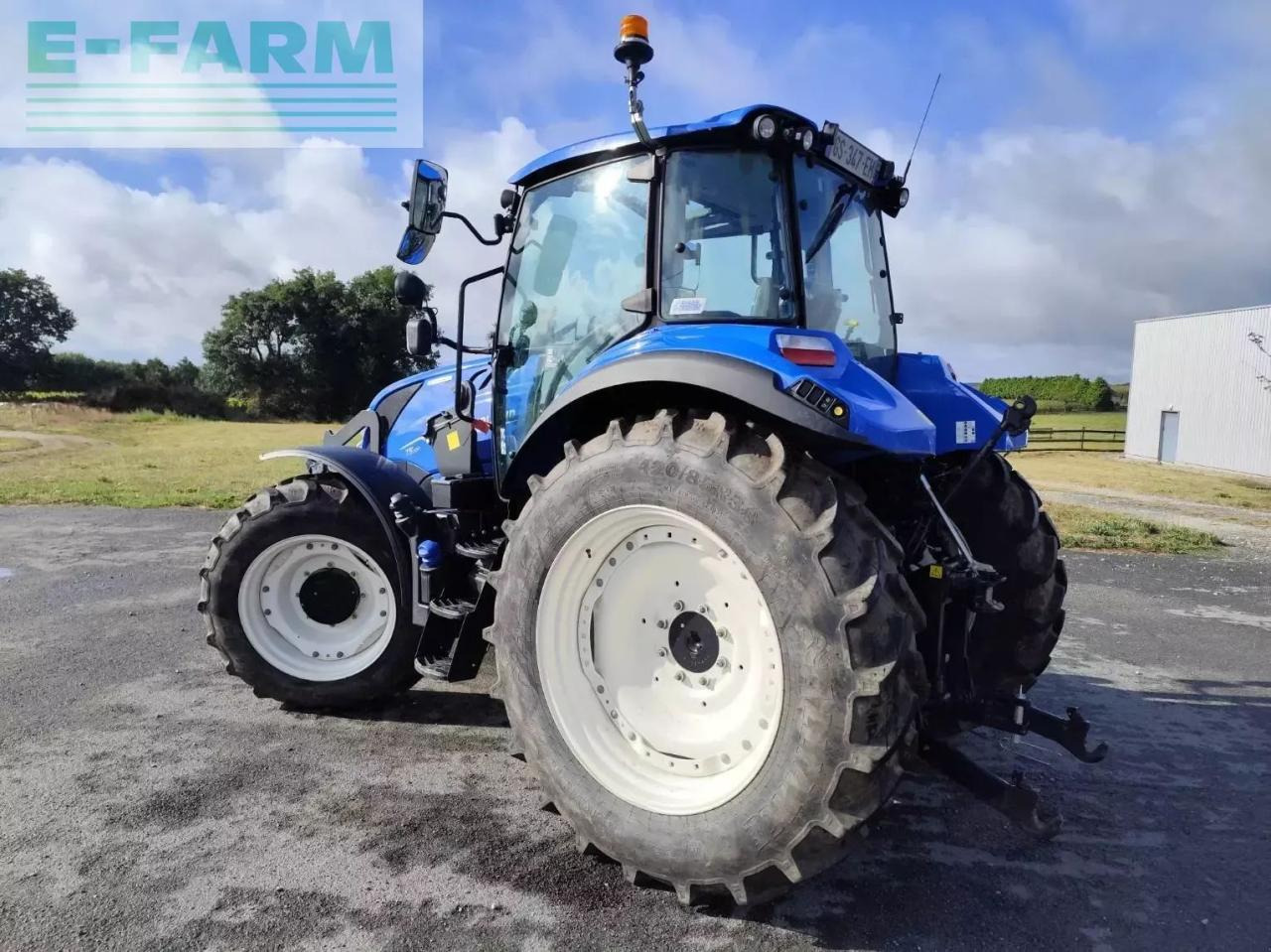 New Holland t5.100ec EC - Tractor: foto 4 New Holland t5.100ec EC - Tractor: foto 4