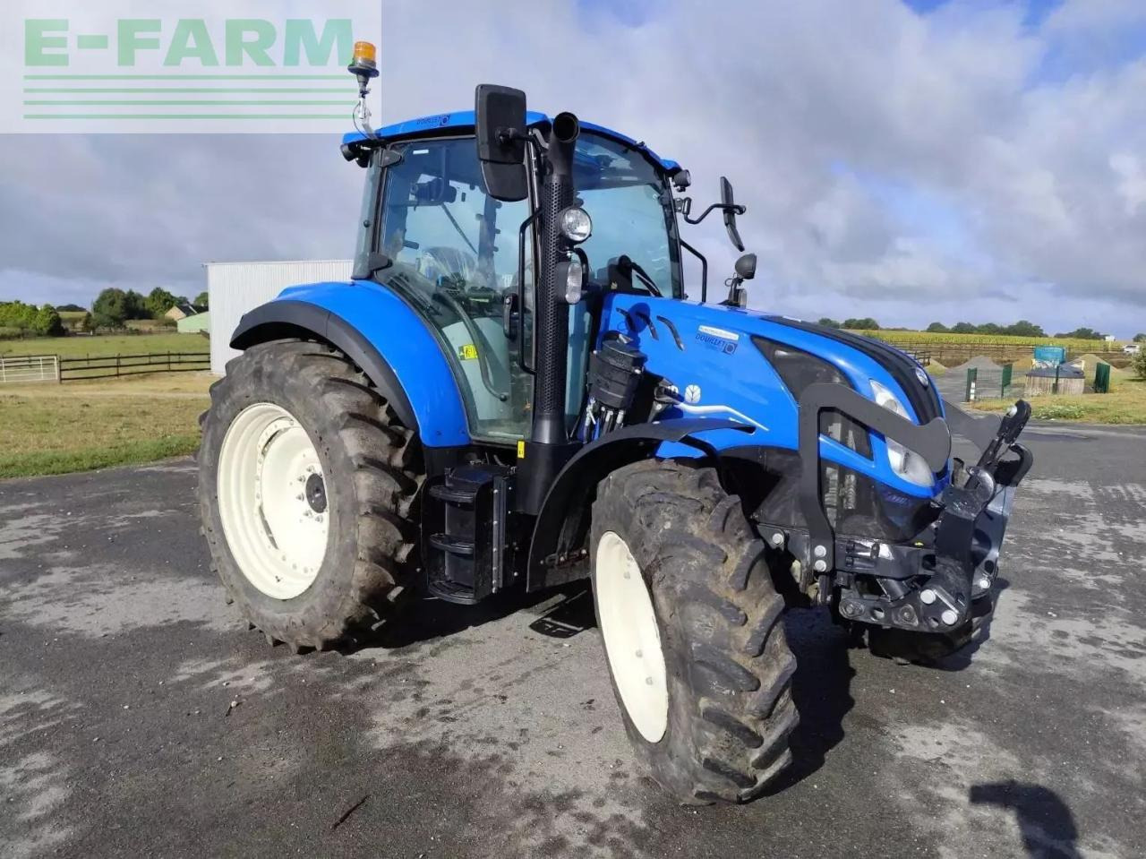 New Holland t5.100ec EC - Tractor: foto 1 New Holland t5.100ec EC - Tractor: foto 1