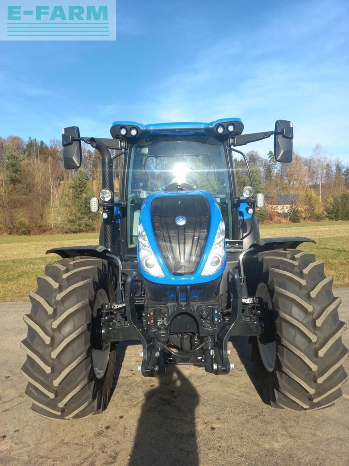 New Holland t5.110 auto command (stage v) - Tractor: foto 2 New Holland t5.110 auto command (stage v) - Tractor: foto 2