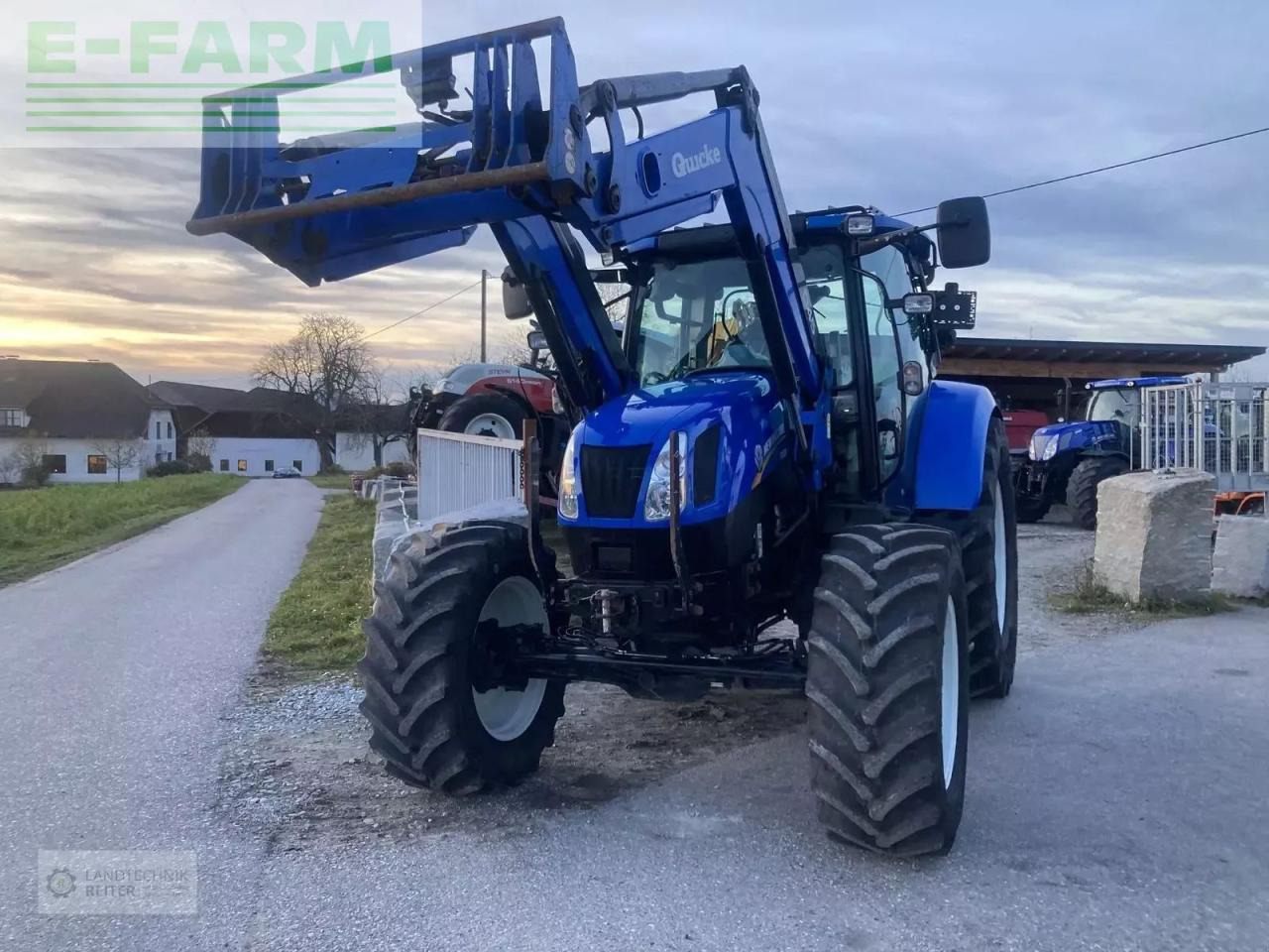 New Holland t6020 elite - Tractor: foto 5 New Holland t6020 elite - Tractor: foto 5