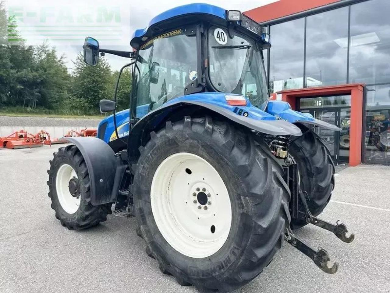 New Holland t6020 elite Elite - Tractor: foto 4 New Holland t6020 elite Elite - Tractor: foto 4