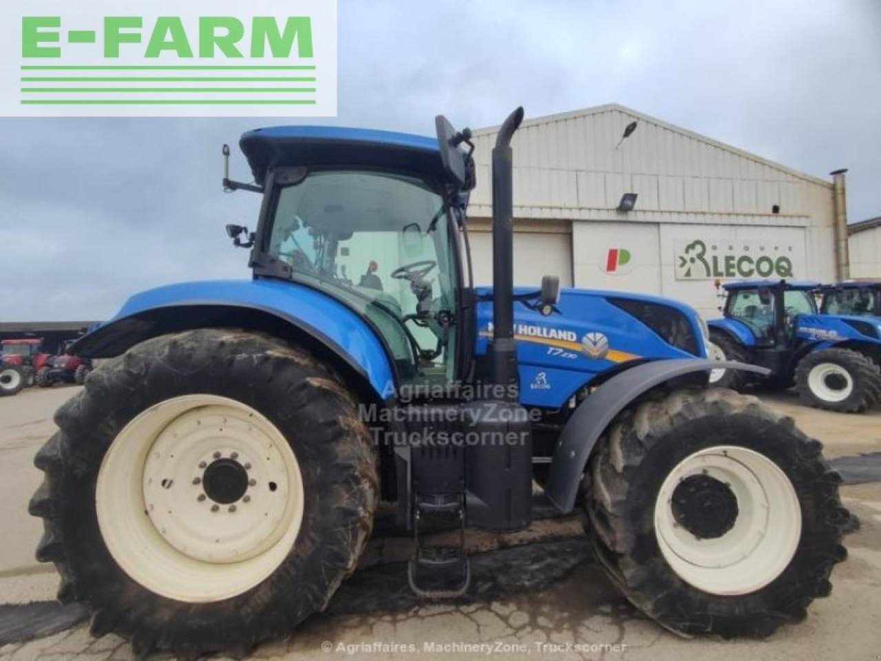 New Holland t7 230 - Tractor: foto 3 New Holland t7 230 - Tractor: foto 3