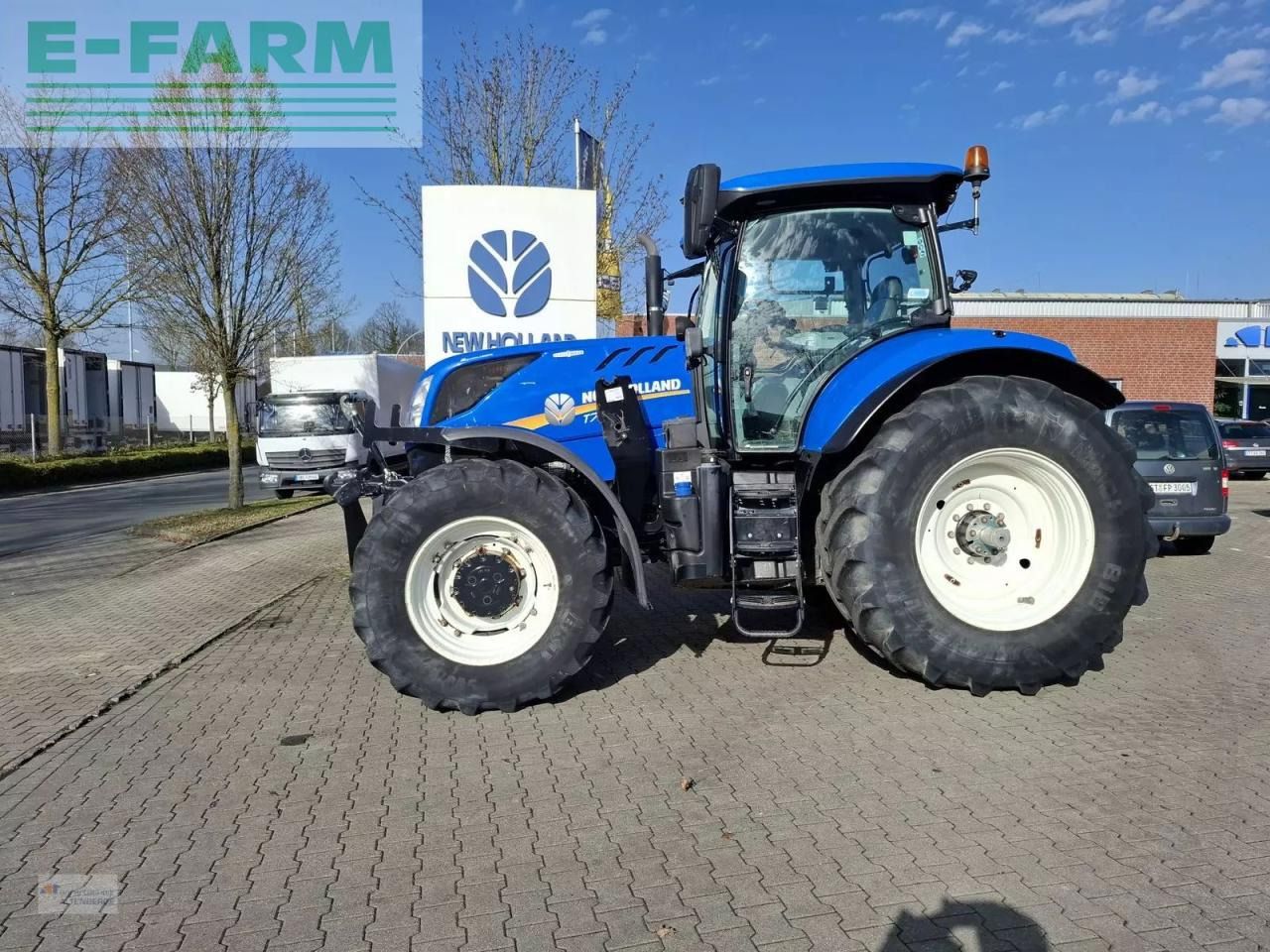 New Holland t7.230 ac - Tractor: foto 1 New Holland t7.230 ac - Tractor: foto 1
