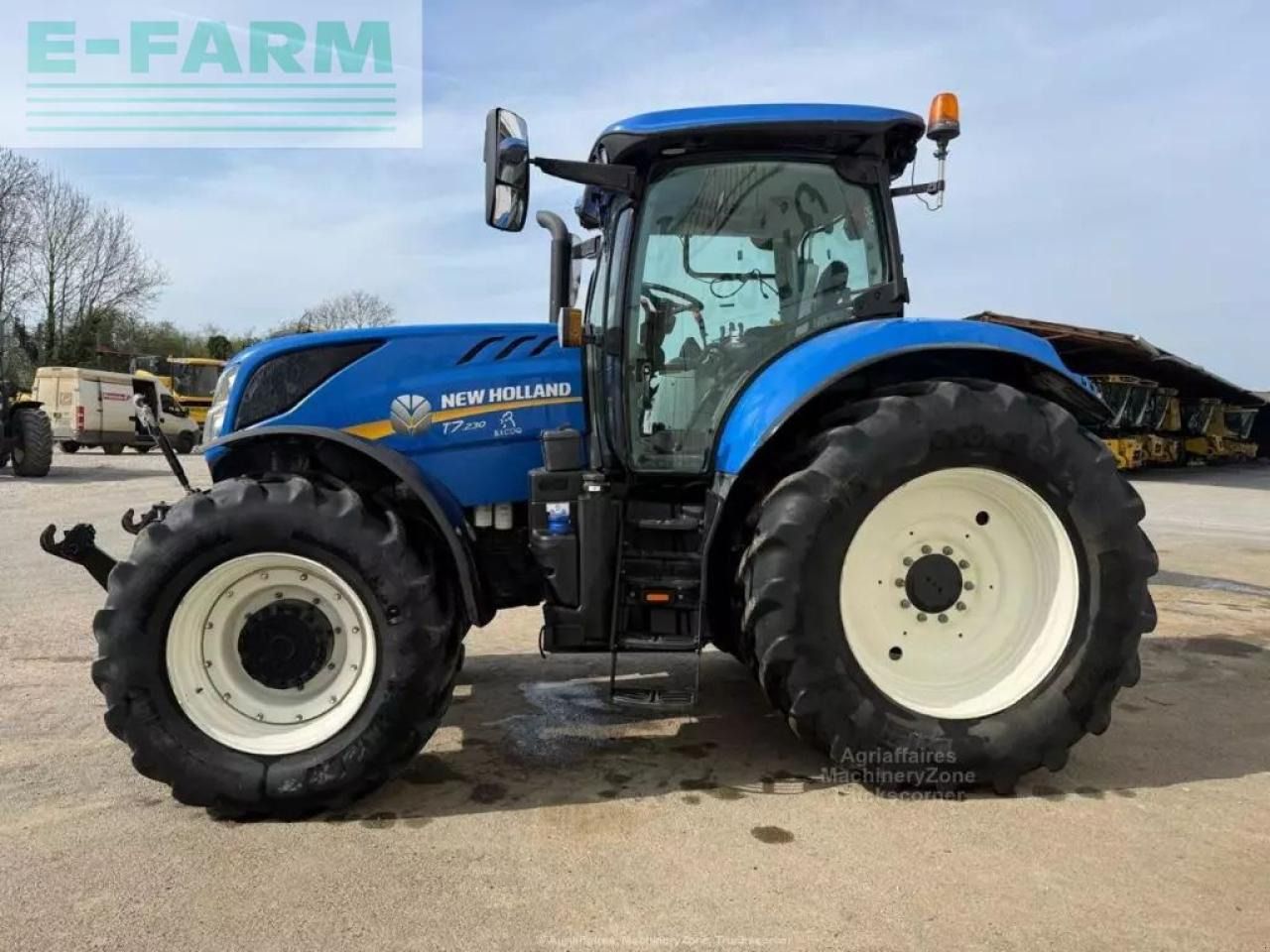 New Holland t7.230 pc - Tractor: foto 3 New Holland t7.230 pc - Tractor: foto 3