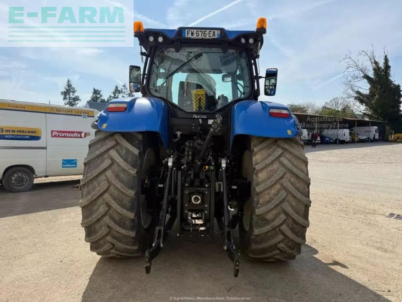 New Holland t7.230 pc - Tractor: foto 4 New Holland t7.230 pc - Tractor: foto 4