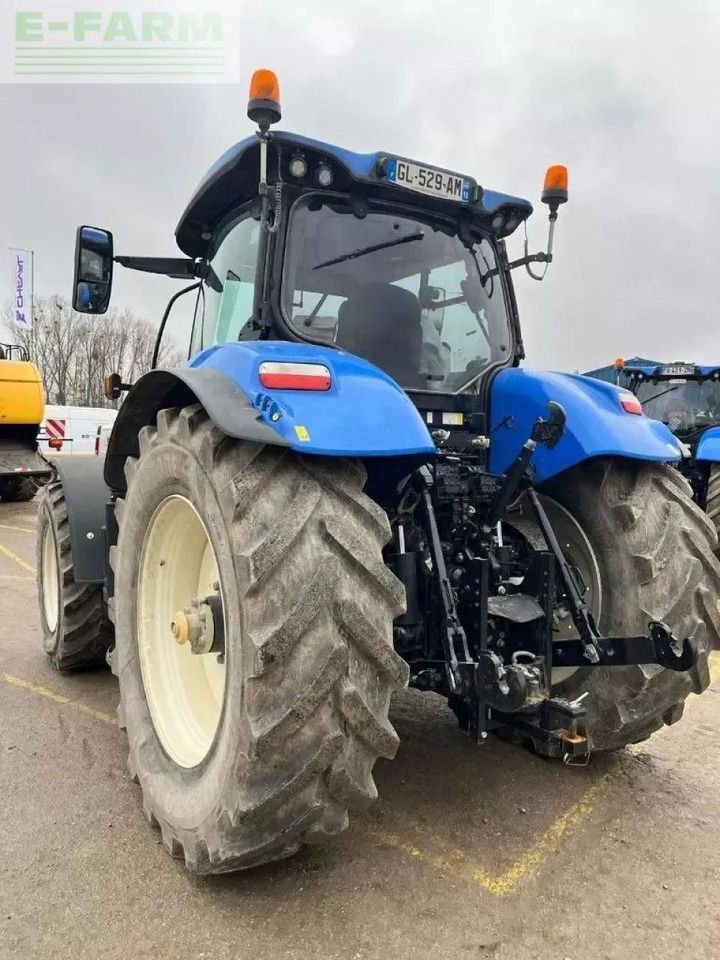 New Holland t7.245 ac n°29 - Tractor: foto 4 New Holland t7.245 ac n°29 - Tractor: foto 4