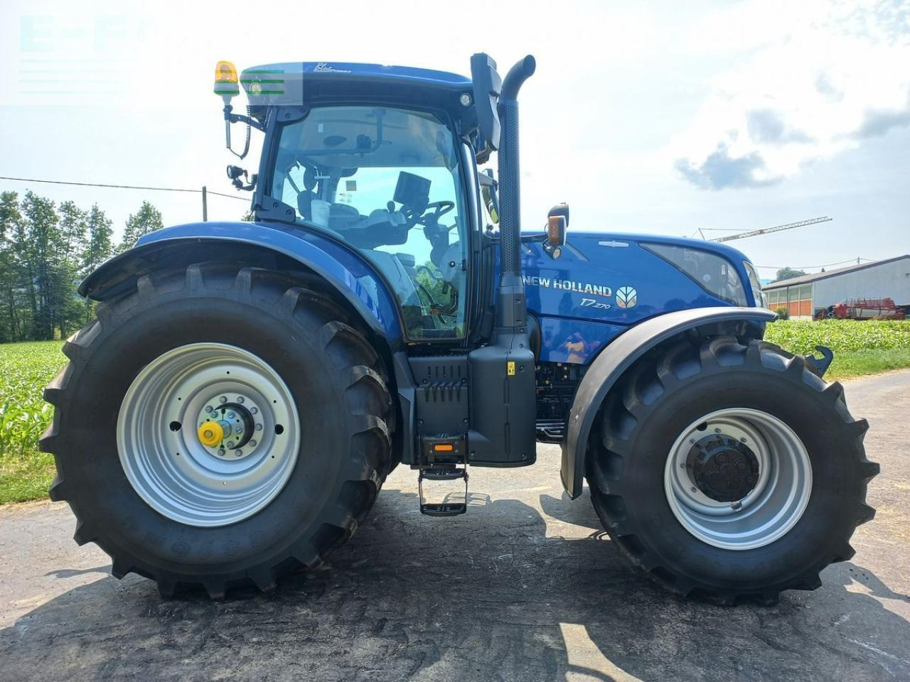 New Holland t7.270 auto command sidewinder ii (stage v) - Tractor: foto 4 New Holland t7.270 auto command sidewinder ii (stage v) - Tractor: foto 4
