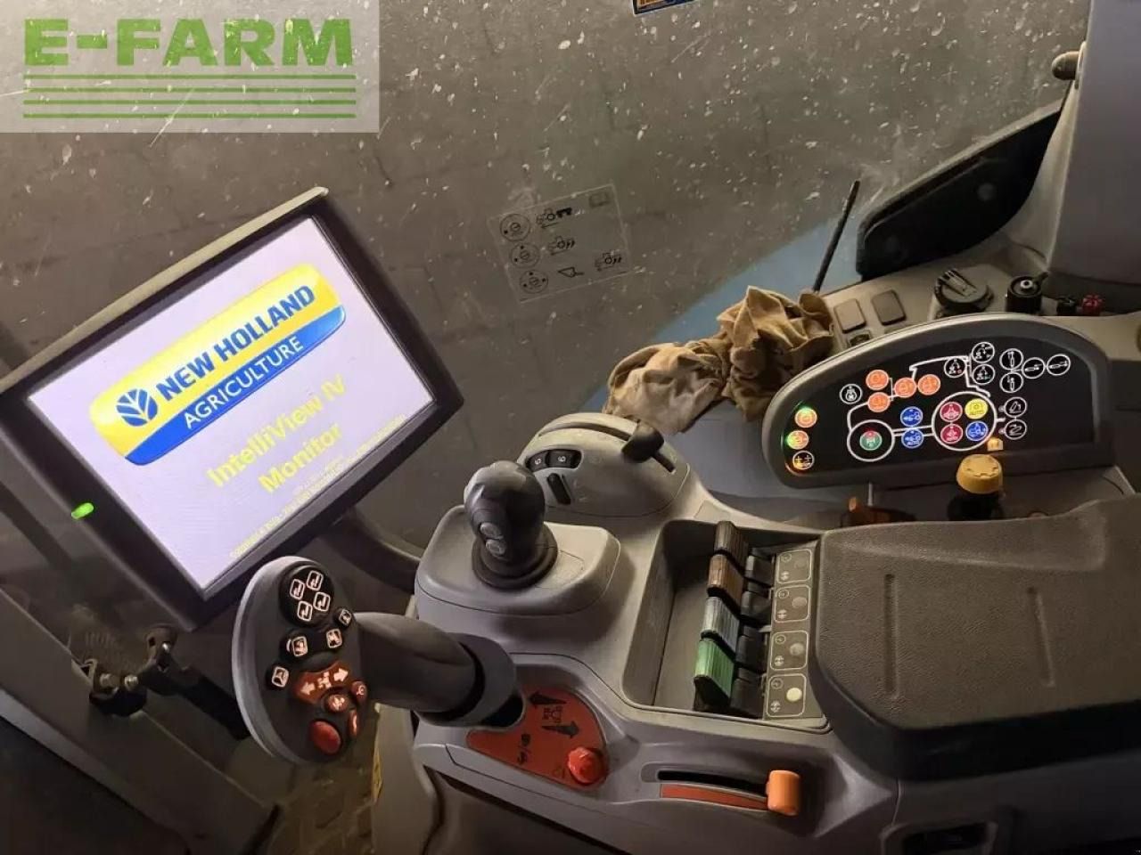 New Holland t7.275 hd - Tractor: foto 3 New Holland t7.275 hd - Tractor: foto 3