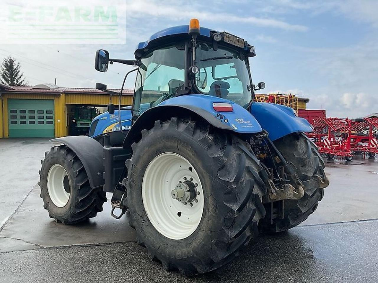 New Holland t7050 - Tractor: foto 4 New Holland t7050 - Tractor: foto 4