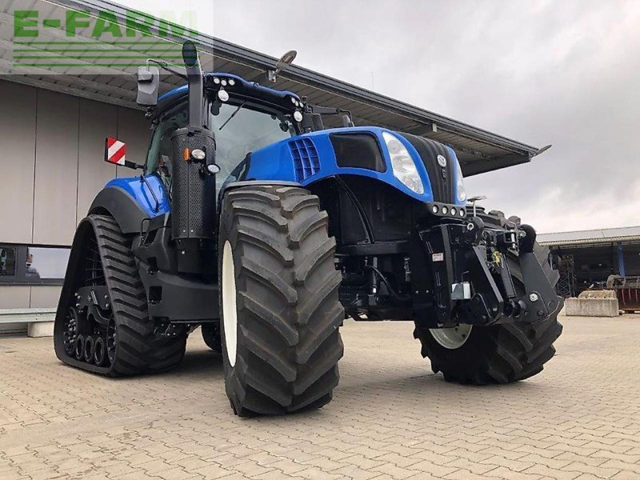 New Holland t8.410 plmi ultracommand track - Tractor: foto 2 New Holland t8.410 plmi ultracommand track - Tractor: foto 2