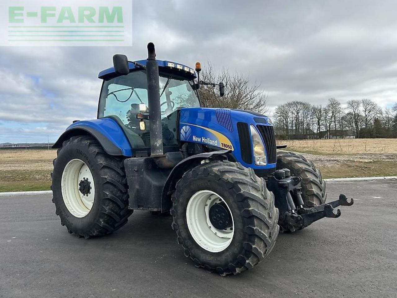 New Holland t8050 - Tractor: foto 2 New Holland t8050 - Tractor: foto 2