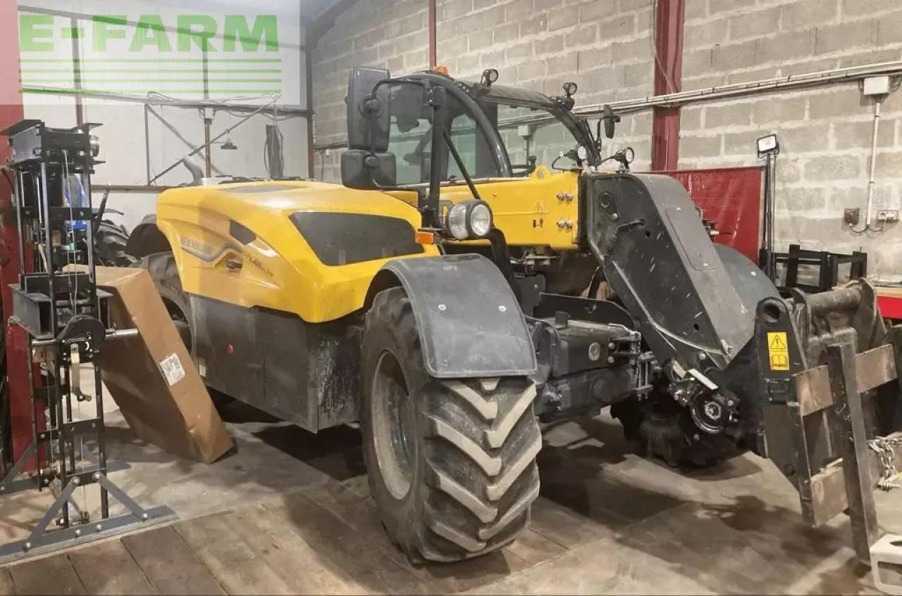 New Holland th7.42 elite s5 - Manipulador telescópico: foto 2 New Holland th7.42 elite s5 - Manipulador telescópico: foto 2