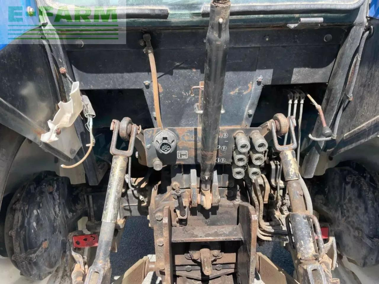 New Holland tracteur agricole td85d new holland D - Tractor: foto 3 New Holland tracteur agricole td85d new holland D - Tractor: foto 3