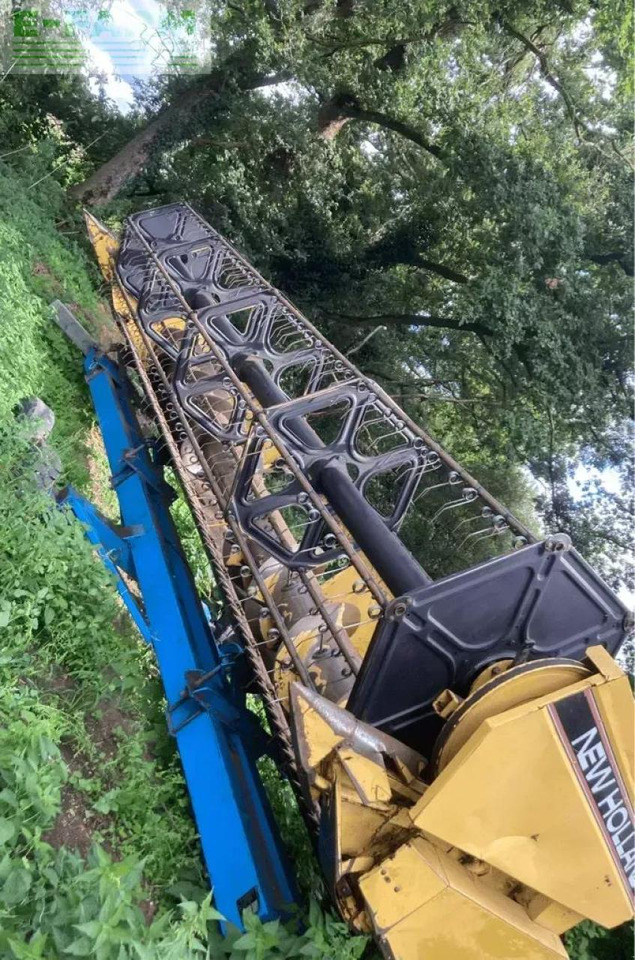 New Holland tx66 sl - Cosechadora de granos: foto 5 New Holland tx66 sl - Cosechadora de granos: foto 5